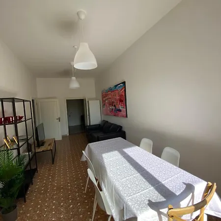 Ve-nice Rialto شقة البندقية