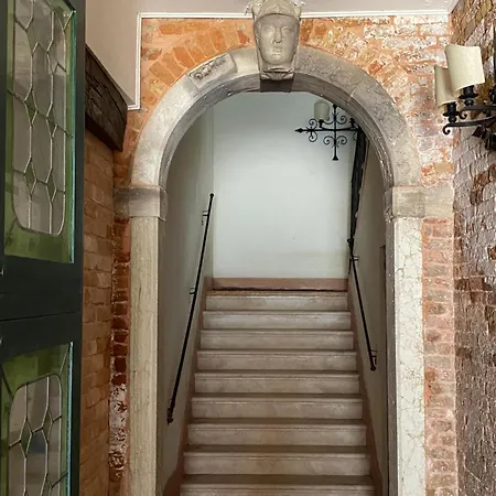 Ve-nice Rialto شقة البندقية