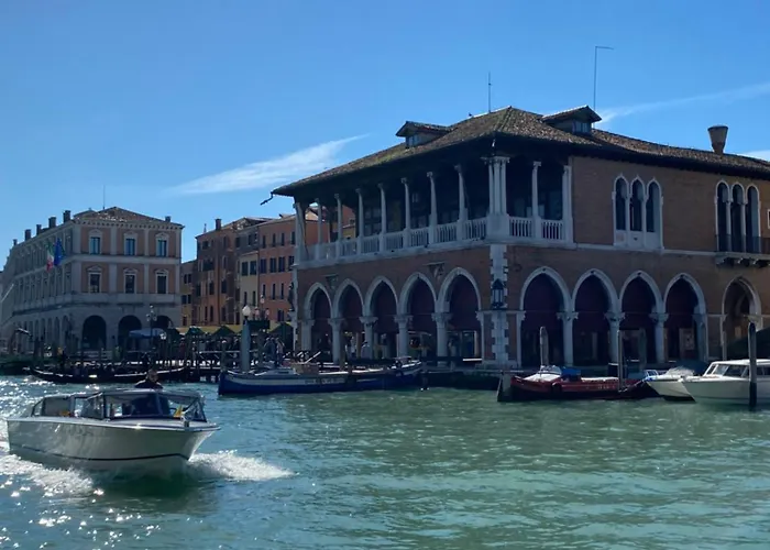 Ve-nice Rialto